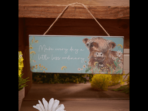 Highland Cow plaque hanger floral - Image 2